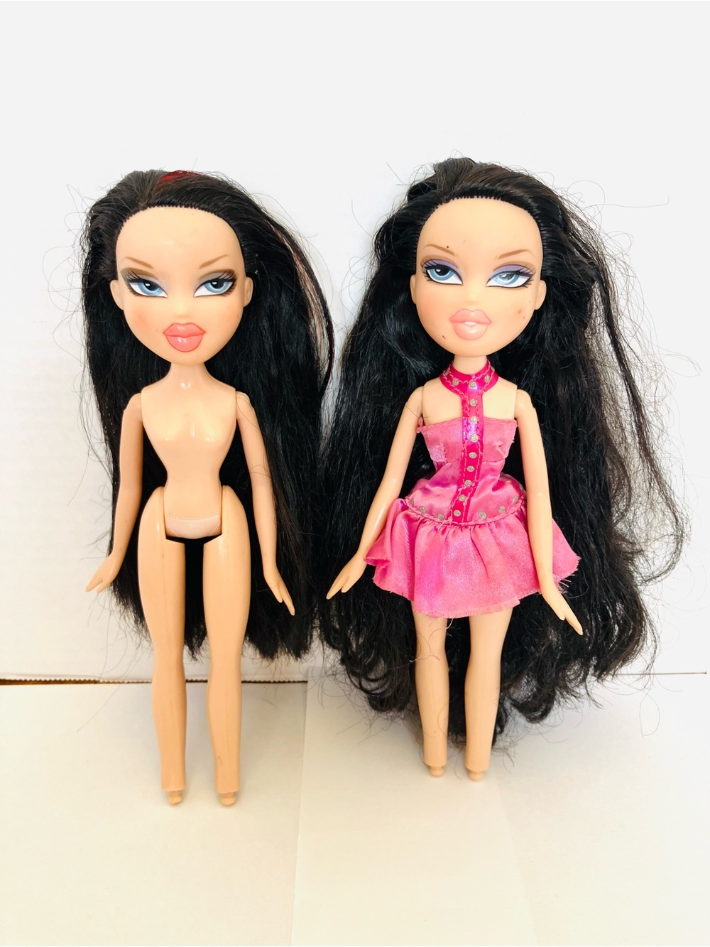 Bratz Wold Twiins Nevaeh & Peyton Fashion Dolls Rare Minor Marks Incomplete MGA